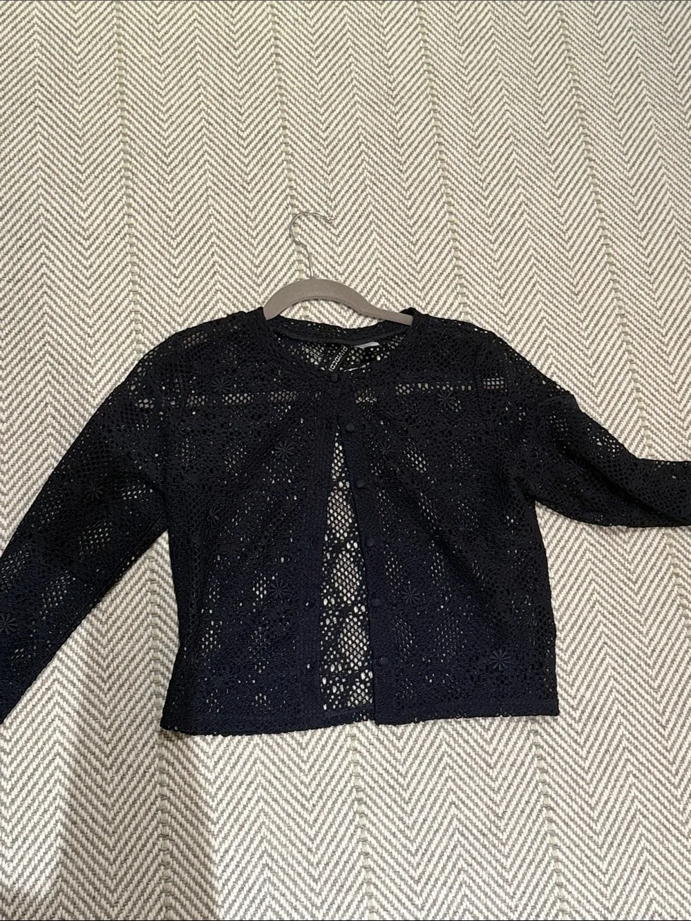 Hole pattern cardigan